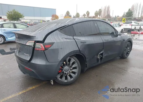 2023 Tesla Model Y Performance Dual Motor All-Wheel Drive z USA, uszkodzony, nr VIN 7SAYGDEF5PF947682
